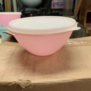 Tupperware Pink 2-Cup Wonderlier Bowl (#233)
